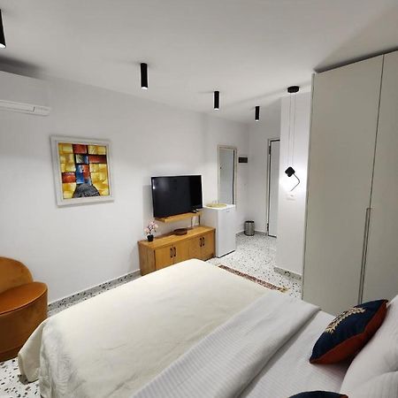 Pietro Guesthouse 2 ติรานา ภายนอก รูปภาพ